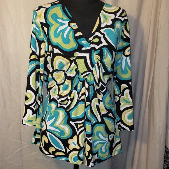 Voir Collection Tops - Vintage Voir Collection Women's Green & Black Floral Print Blouse - S/M